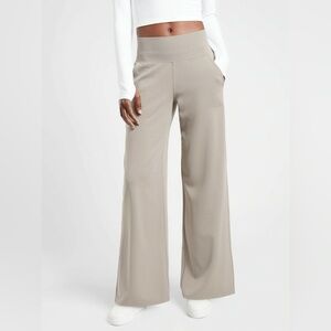 Athleta Venice high rise Wide Leg Pants XL tan buff athleisure pockets quick dry